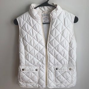 White puffer vest